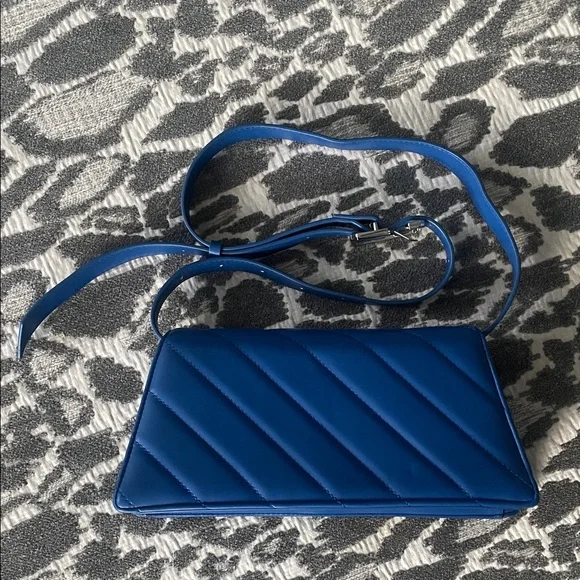 JW PEI Blue Quilted Purse / Clutch Elsa Front Flap Crossbody Bag - Picture 6 of 16